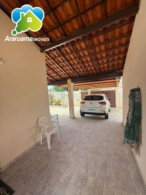 Foto 3 de Casa com 2 quartos à venda em Araruama - RJ
