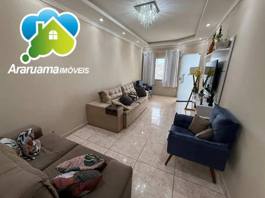 Foto 4 de Casa com 2 quartos à venda, 225m2 em Araruama - RJ