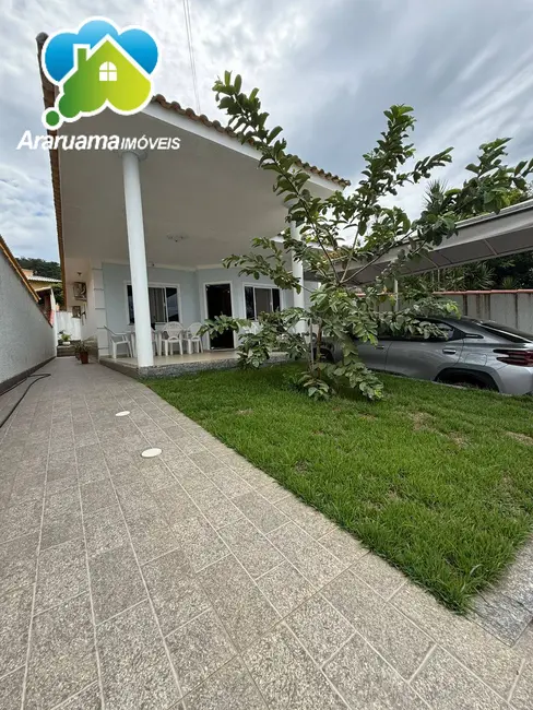 Foto 1 de Casa com 2 quartos à venda, 225m2 em Araruama - RJ