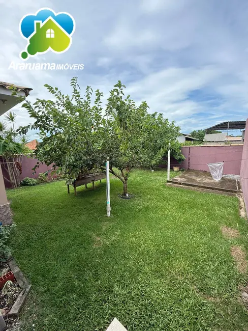 Foto 9 de Casa com 2 quartos à venda em Araruama - RJ