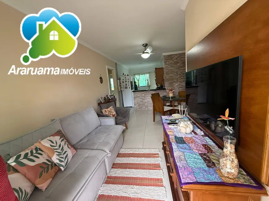 Foto 3 de Casa com 2 quartos à venda em Araruama - RJ