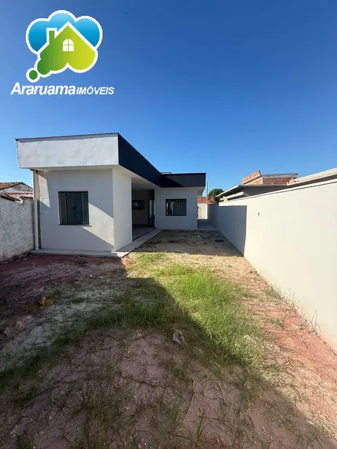 Foto 4 de Casa com 2 quartos à venda em Araruama - RJ