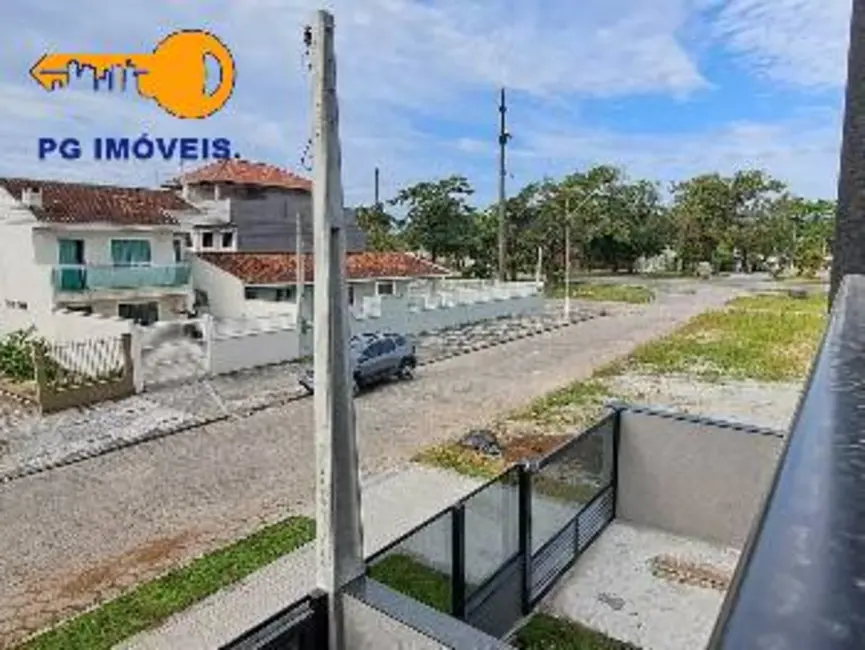 Foto 8 de Sobrado com 3 quartos à venda, 142m2 em Matinhos - PR