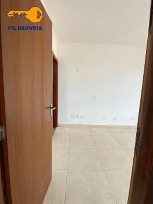 Sobrado com 3 quartos à venda, 210m2 em 29 de Julho, Paranagua - PR - imagem 3 Foto 3 de Sobrado com 3 quartos à venda, 210m2 em 29 de Julho, Paranagua - PR