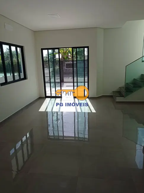 Foto 8 de Sobrado com 3 quartos à venda, 140m2 em Pontal Do Parana - PR