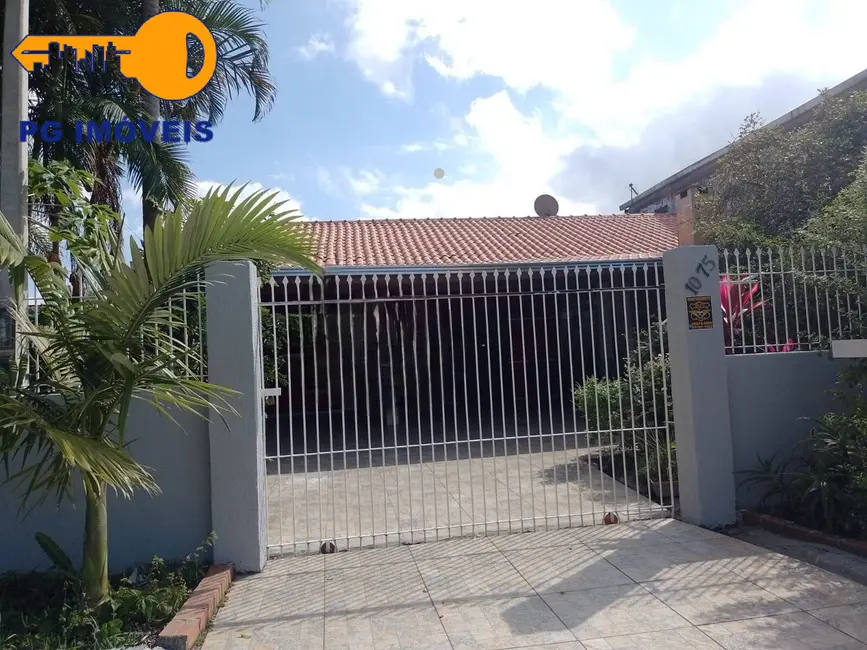 Foto 1 de Casa com 5 quartos à venda, 300m2 em Matinhos - PR