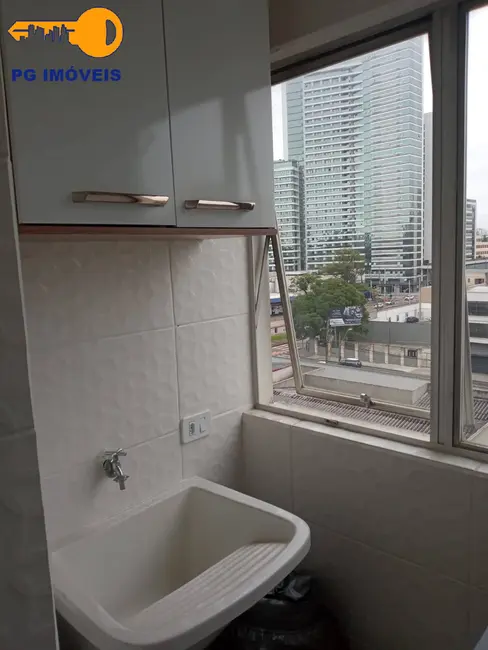 Apartamento com 1 quarto à venda, 33m2 em Centro, Curitiba - PR - imagem 6 Foto 6 de Apartamento com 1 quarto à venda, 33m2 em Centro, Curitiba - PR