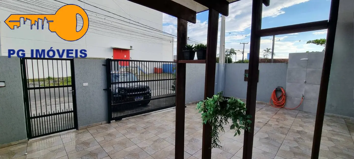 Foto 2 de Casa com 3 quartos à venda, 207m2 em Pontal Do Parana - PR
