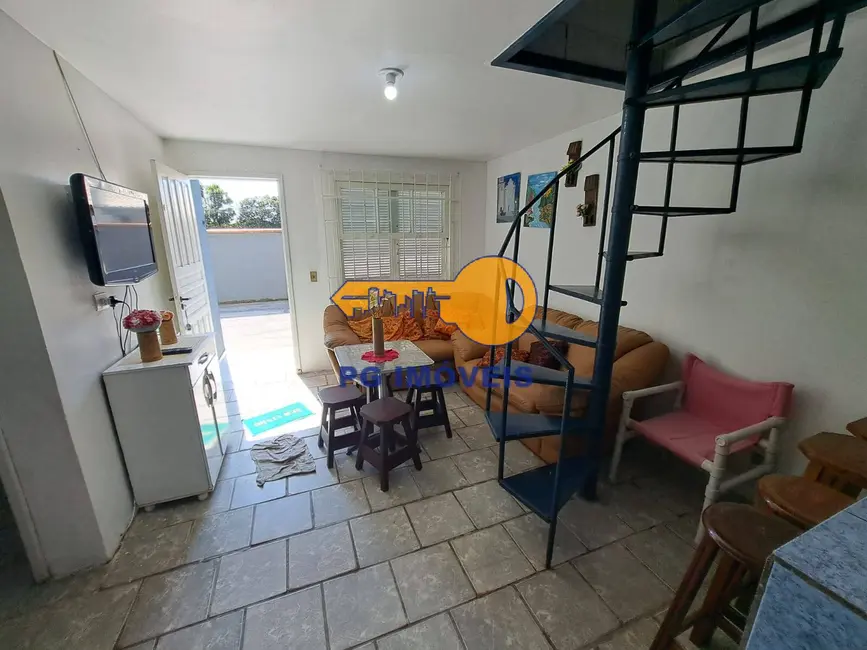 Foto 9 de Sobrado com 5 quartos à venda, 120m2 em Pontal Do Parana - PR