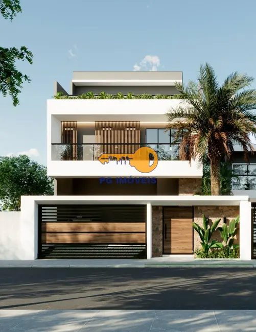 Foto 1 de Sobrado com 3 quartos à venda, 345m2 em Matinhos - PR