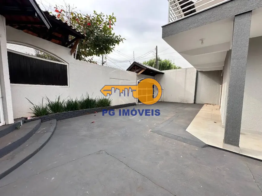 Casa com 4 quartos à venda, 317m2 em Residencial Vila Romana, Londrina - PR - imagem 4 Foto 4 de Casa com 4 quartos à venda, 317m2 em Residencial Vila Romana, Londrina - PR