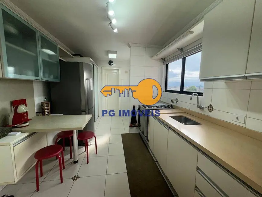 Apartamento com 3 quartos à venda, 142m2 em Tuiuti, Paranagua - PR - imagem 6 Foto 6 de Apartamento com 3 quartos à venda, 142m2 em Tuiuti, Paranagua - PR