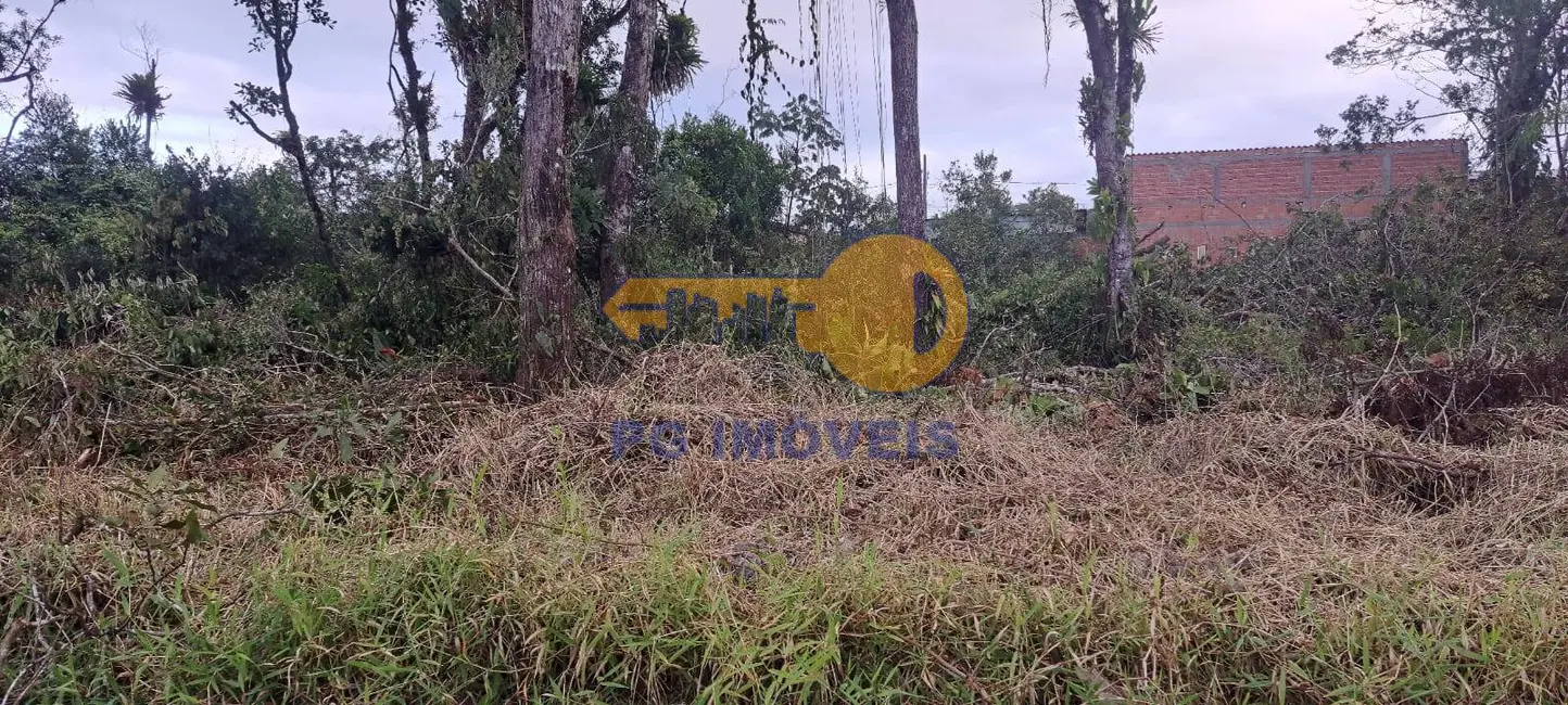 Foto 1 de Terreno / Lote à venda, 900m2 em Matinhos - PR
