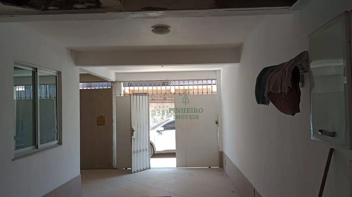 Foto 4 de Casa com 3 quartos à venda, 150m2 em Camarão, Sao Goncalo - RJ