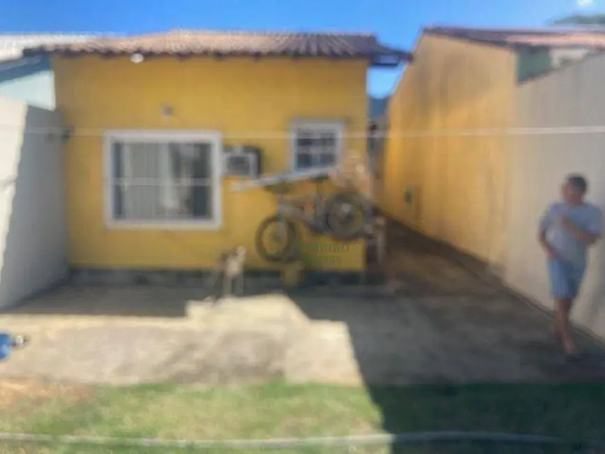 Foto 2 de Casa com 2 quartos à venda, 335m2 em Marica - RJ
