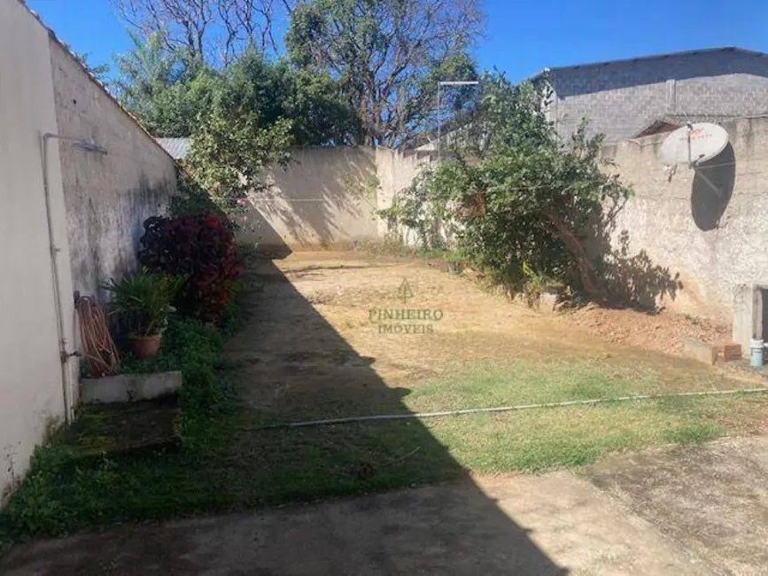 Foto 4 de Casa com 2 quartos à venda, 335m2 em Marica - RJ