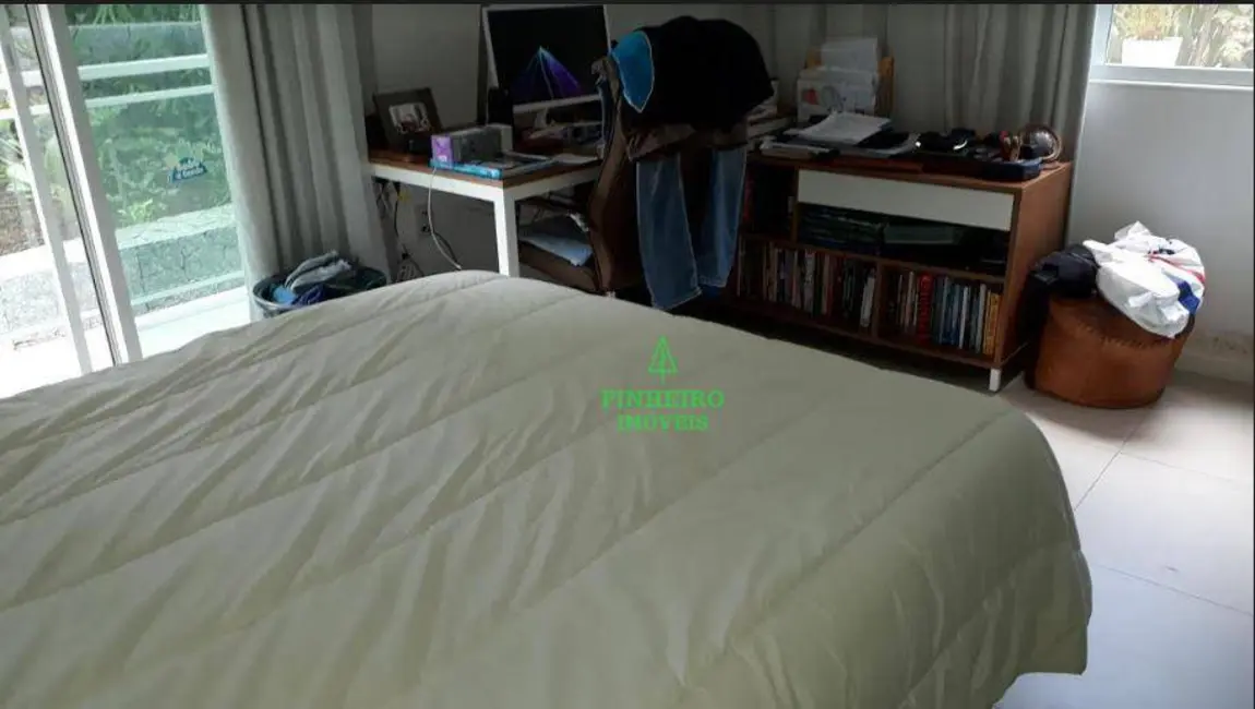 Foto 3 de Casa de Condomínio com 4 quartos à venda, 540m2 em Piratininga, Niteroi - RJ