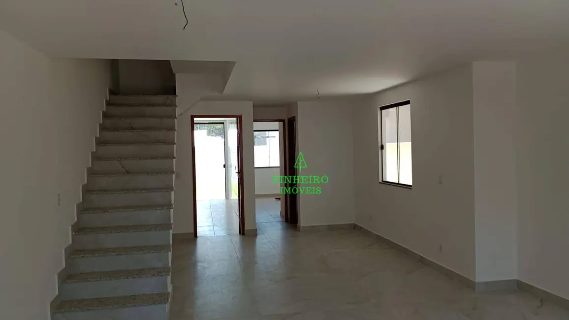 Foto 1 de Casa com 4 quartos à venda, 180m2 em Itaipu, Niteroi - RJ