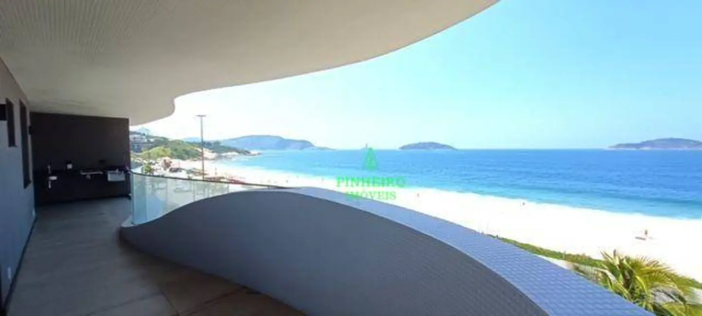 Apartamento com 3 quartos à venda, 130m2 em Piratininga, Niteroi - RJ - imagem 4 Foto 4 de Apartamento com 3 quartos à venda, 130m2 em Piratininga, Niteroi - RJ