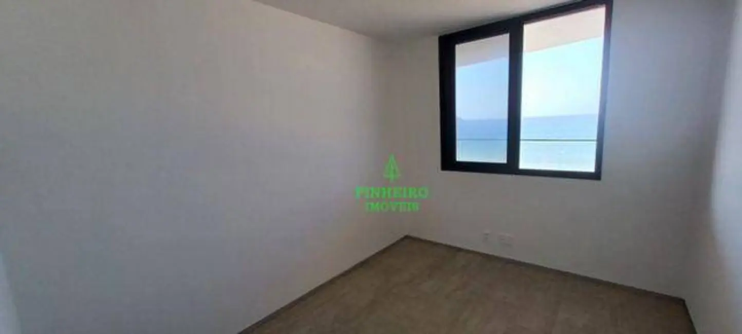 Apartamento com 3 quartos à venda, 130m2 em Piratininga, Niteroi - RJ - imagem 9 Foto 9 de Apartamento com 3 quartos à venda, 130m2 em Piratininga, Niteroi - RJ