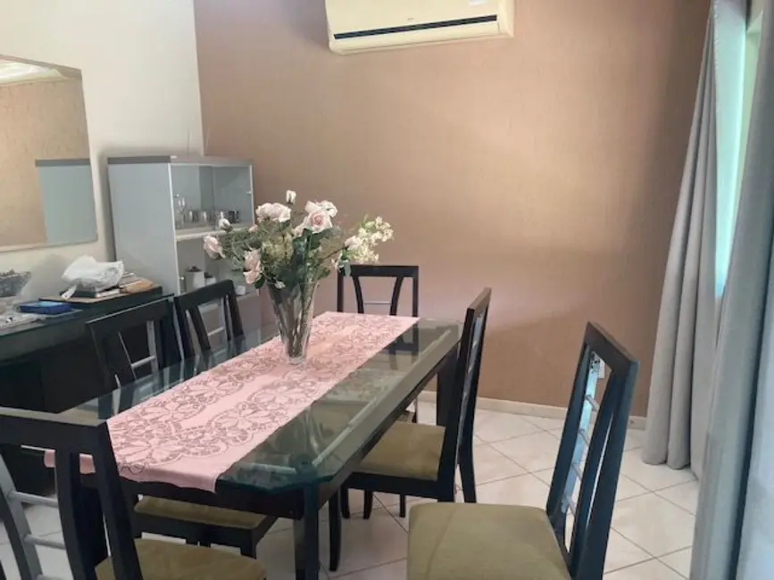 Casa de Condomínio com 3 quartos à venda, 450m2 em Várzea das Moças, Niteroi - RJ - imagem 5 Foto 5 de Casa de Condomínio com 3 quartos à venda, 450m2 em Várzea das Moças, Niteroi - RJ