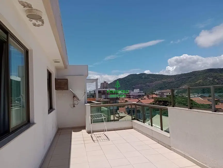 Foto 3 de Cobertura com 3 quartos à venda, 256m2 em Piratininga, Niteroi - RJ