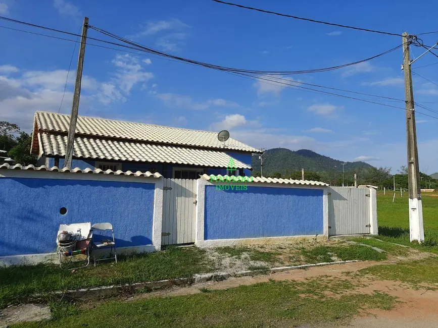 Foto 1 de Casa de Condomínio com 2 quartos à venda, 434m2 em Marica - RJ