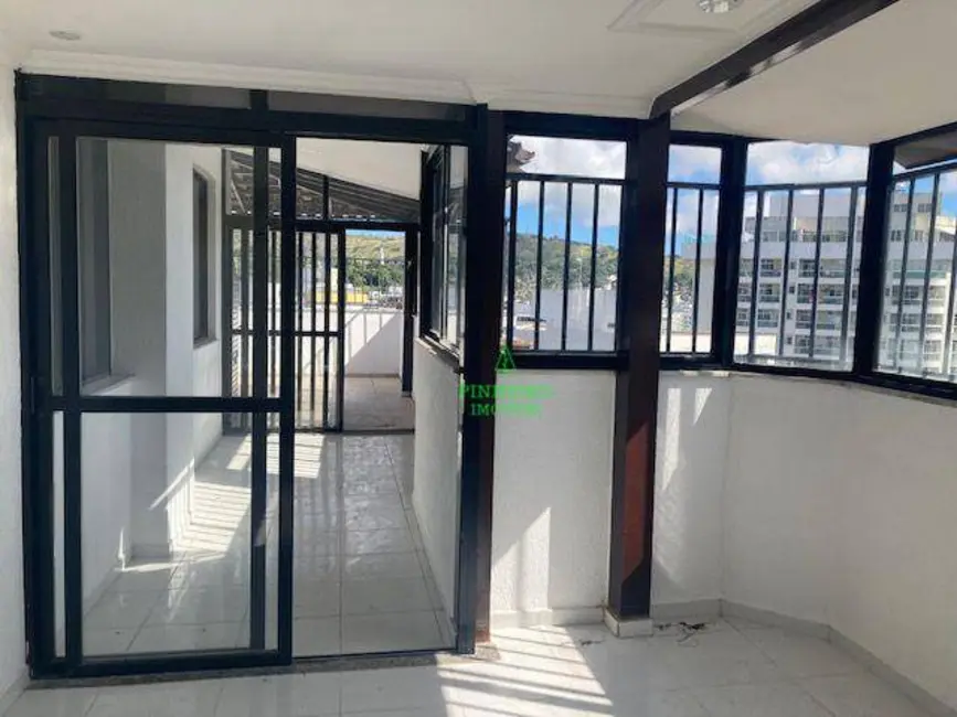 Foto 4 de Cobertura com 2 quartos à venda, 108m2 em Santa Rosa, Niteroi - RJ