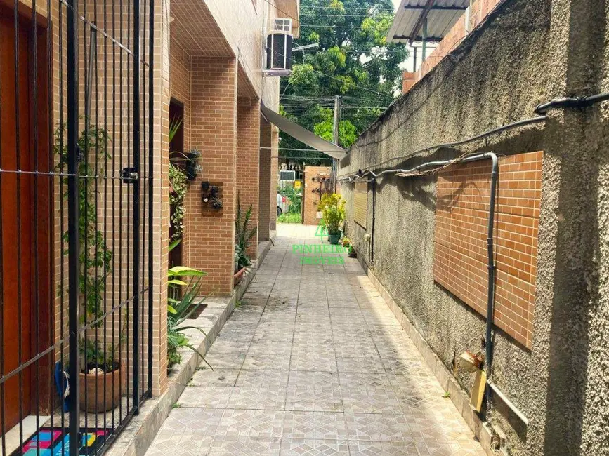 Casa com 2 quartos à venda, 63m2 em Arsenal, Sao Goncalo - RJ - imagem 3 Foto 3 de Casa com 2 quartos à venda, 63m2 em Arsenal, Sao Goncalo - RJ