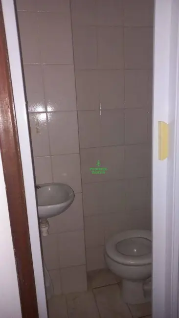 Foto 2 de Sala Comercial à venda, 20m2 em Itaipu, Niteroi - RJ