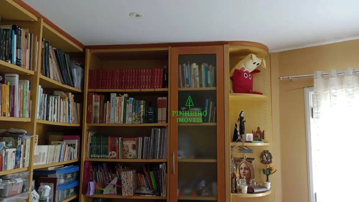 Casa de Condomínio com 4 quartos à venda, 760m2 em Itaipu, Niteroi - RJ - imagem 3 Foto 3 de Casa de Condomínio com 4 quartos à venda, 760m2 em Itaipu, Niteroi - RJ