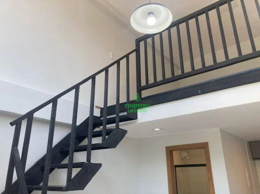 Loft / Flat com 27 quartos à venda, 980m2 em Centro, Rio De Janeiro - RJ - imagem 8 Foto 8 de Loft / Flat com 27 quartos à venda, 980m2 em Centro, Rio De Janeiro - RJ