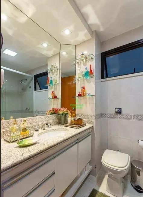 Foto 9 de Apartamento com 4 quartos à venda, 220m2 em Santa Rosa, Niteroi - RJ