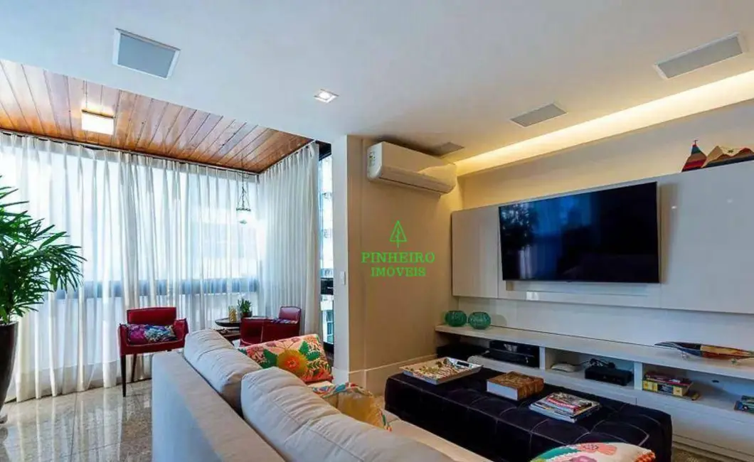 Foto 6 de Apartamento com 4 quartos à venda, 220m2 em Santa Rosa, Niteroi - RJ