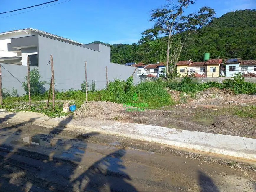 Foto 3 de Terreno / Lote à venda, 240m2 em Engenho do Mato, Niteroi - RJ