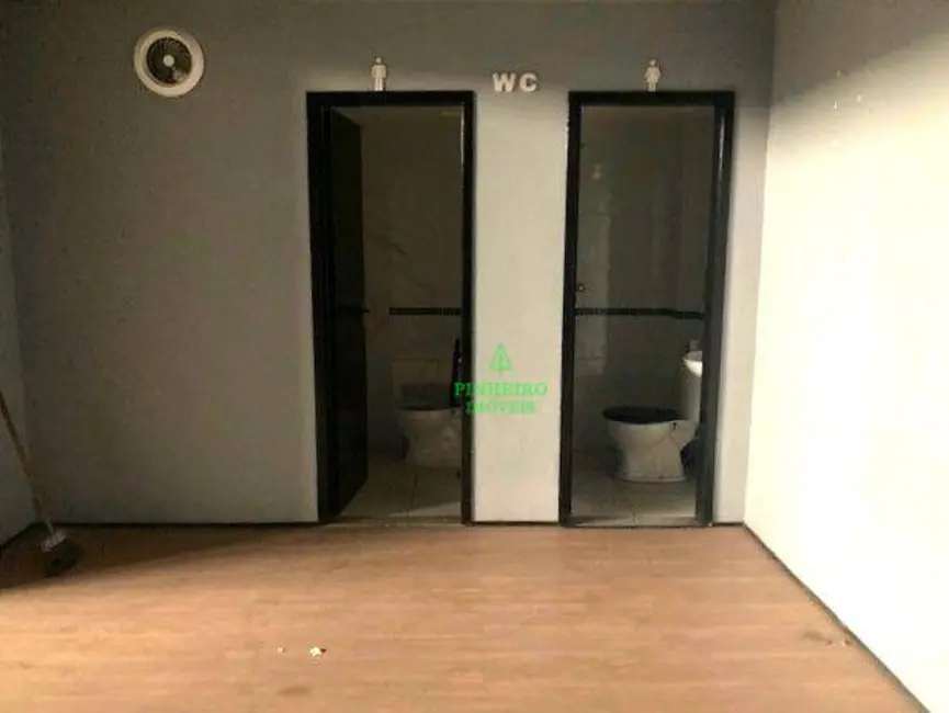 Loja para alugar, 360m2 em Itaipu, Niteroi - RJ - imagem 9 Foto 9 de Loja para alugar, 360m2 em Itaipu, Niteroi - RJ