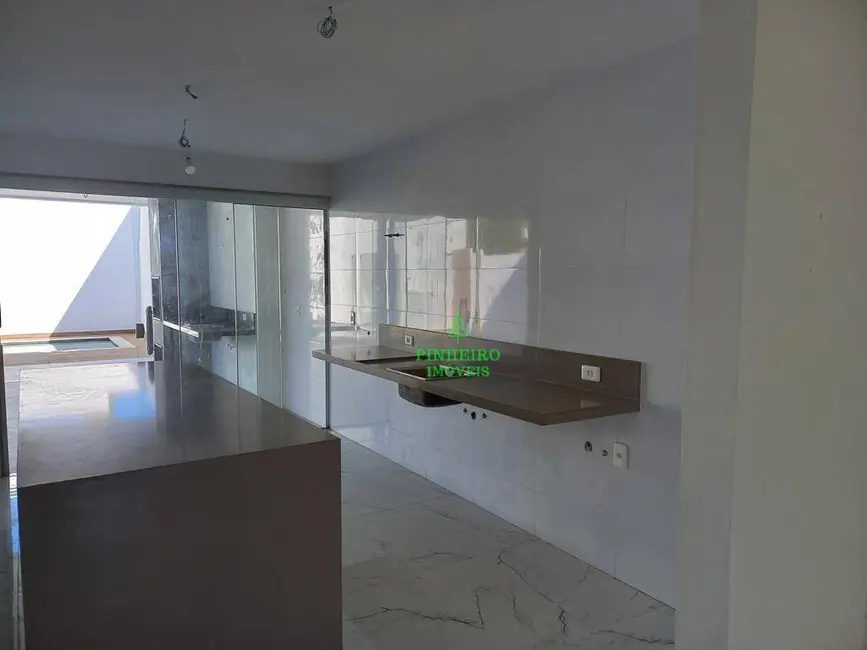 Foto 8 de Casa com 4 quartos à venda, 262m2 em Itaipu, Niteroi - RJ