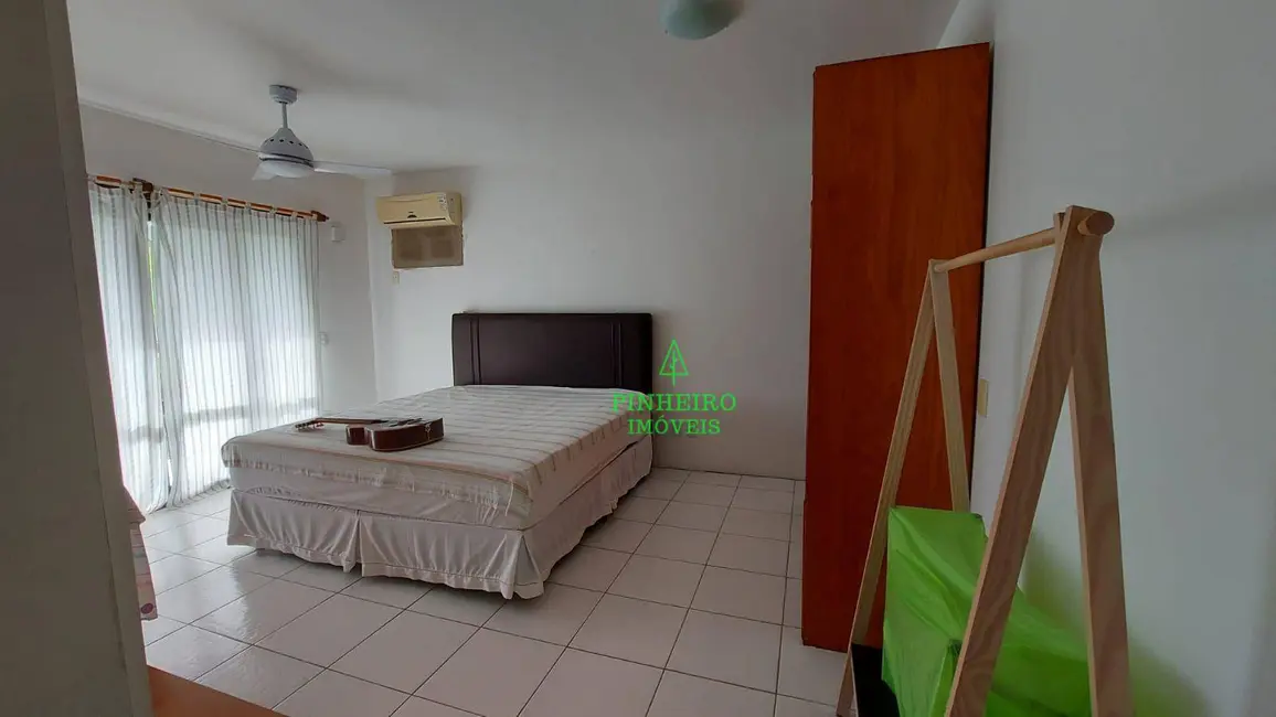 Foto 6 de Casa de Condomínio com 4 quartos à venda, 443m2 em Itaipu, Niteroi - RJ