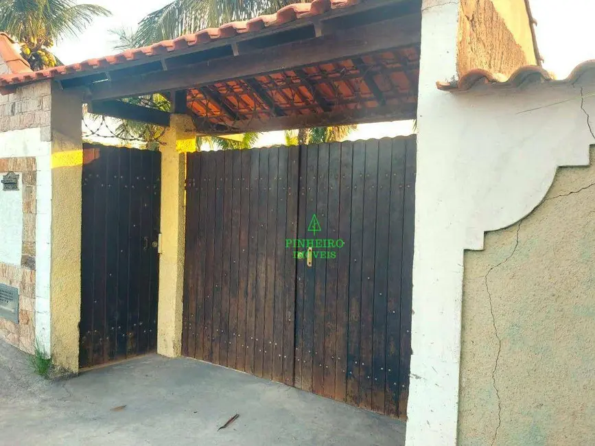 Foto 3 de Casa com 5 quartos à venda, 480m2 em Jardim Atlântico Central (Itaipuaçu), Marica - RJ