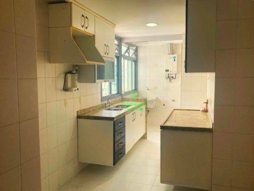 Apartamento com 3 quartos à venda, 124m2 em Icaraí, Niteroi - RJ - imagem 8 Foto 8 de Apartamento com 3 quartos à venda, 124m2 em Icaraí, Niteroi - RJ