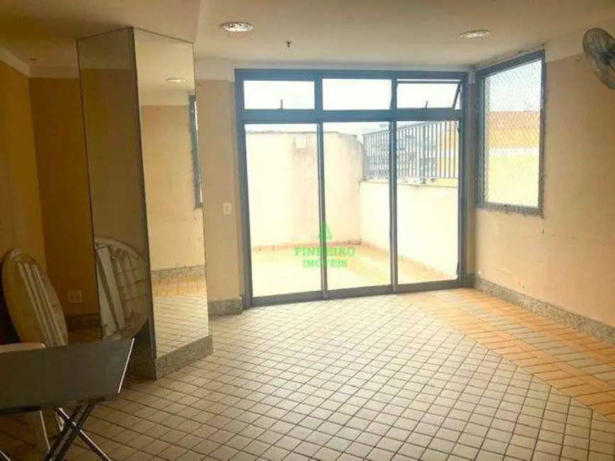 Apartamento com 3 quartos à venda, 124m2 em Icaraí, Niteroi - RJ - imagem 2 Foto 2 de Apartamento com 3 quartos à venda, 124m2 em Icaraí, Niteroi - RJ