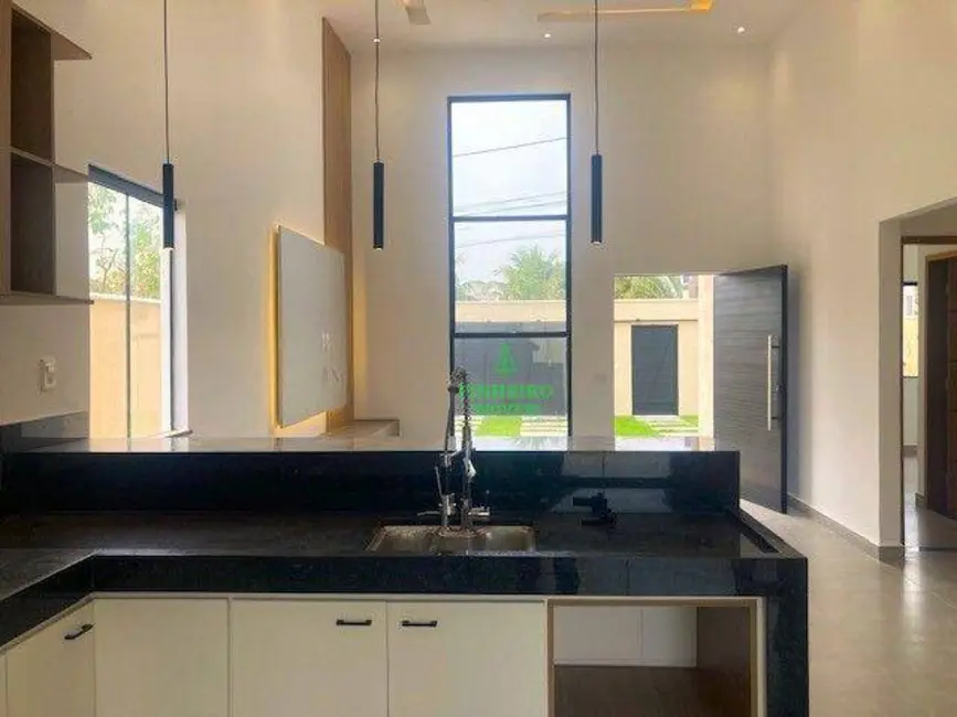 Foto 8 de Casa com 3 quartos à venda, 480m2 em Jardim Atlântico Leste (Itaipuaçu), Marica - RJ
