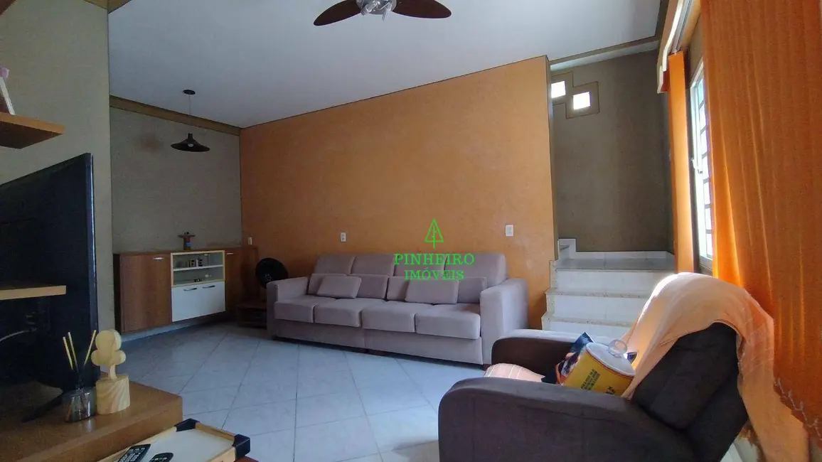 Foto 5 de Casa com 3 quartos à venda, 300m2 em Sete Pontes, Sao Goncalo - RJ