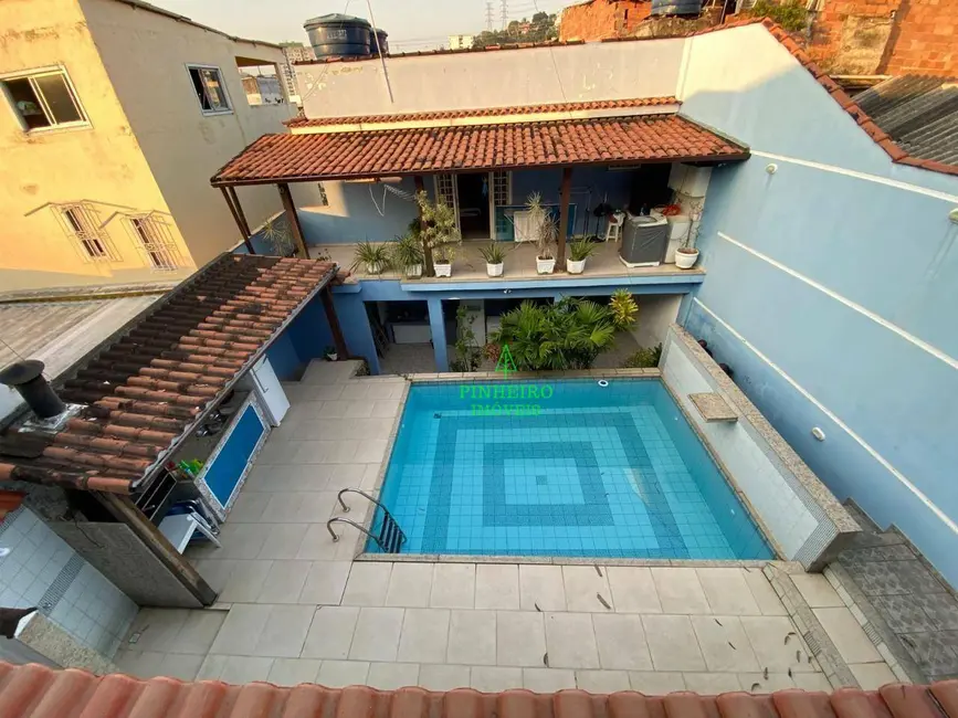 Foto 1 de Casa com 3 quartos à venda, 300m2 em Sete Pontes, Sao Goncalo - RJ