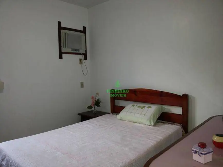 Foto 3 de Casa de Condomínio com 3 quartos à venda, 450m2 em Piratininga, Niteroi - RJ