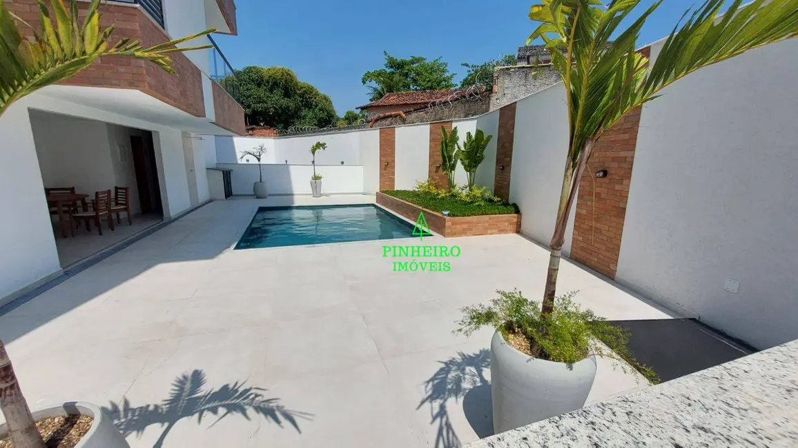 Foto 1 de Apartamento com 2 quartos à venda, 76m2 em Piratininga, Niteroi - RJ