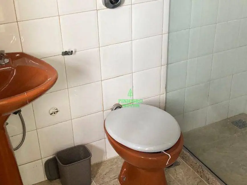 Foto 6 de Casa com 3 quartos à venda, 360m2 em Piratininga, Niteroi - RJ