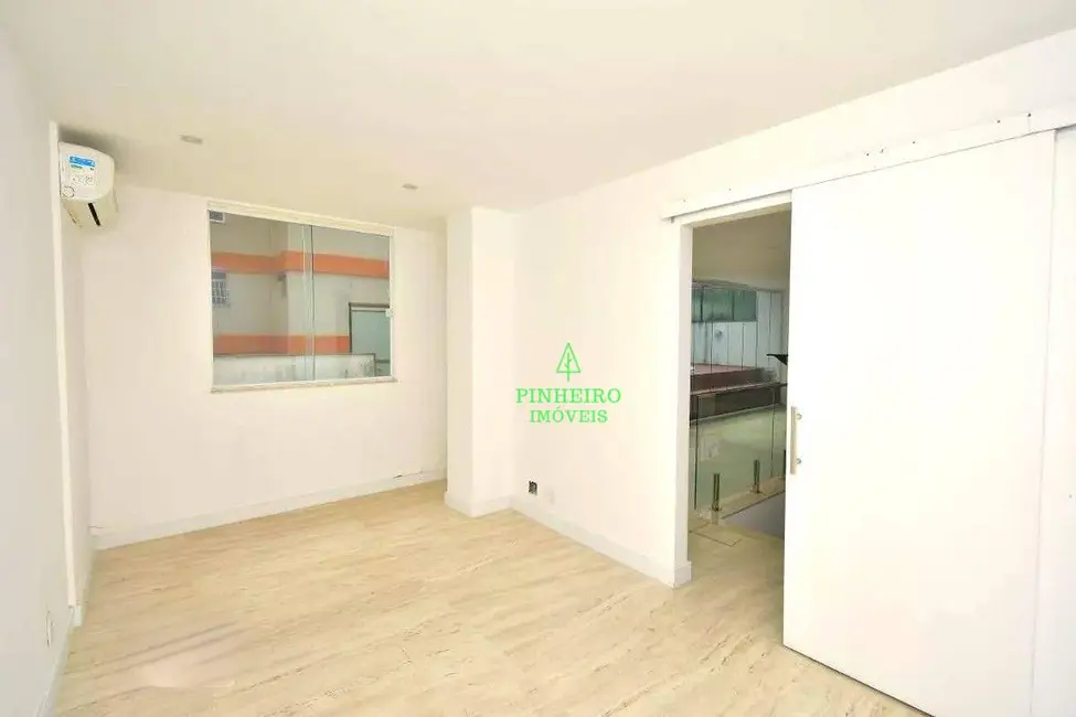 Cobertura com 3 quartos à venda, 165m2 em Ingá, Niteroi - RJ - imagem 7 Foto 7 de Cobertura com 3 quartos à venda, 165m2 em Ingá, Niteroi - RJ