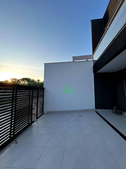 Foto 3 de Casa com 3 quartos à venda, 180m2 em Itaipu, Niteroi - RJ