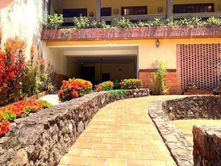 Foto 2 de Casa com 4 quartos à venda, 360m2 em Itaipu, Niteroi - RJ